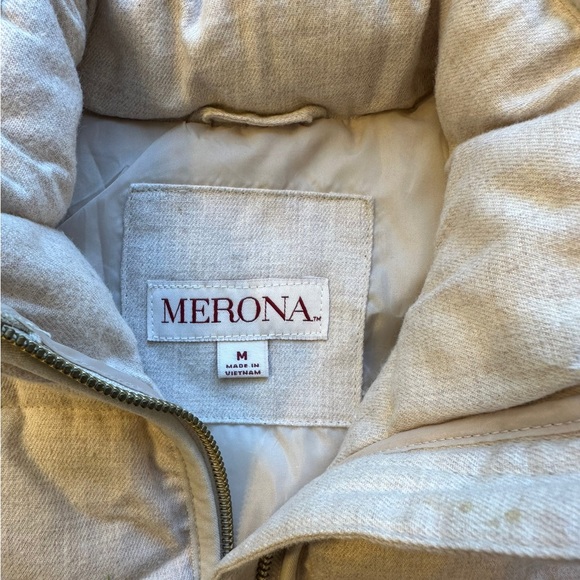 Cream/Tan Puffer Vest, Size M - Picture 3 of 3